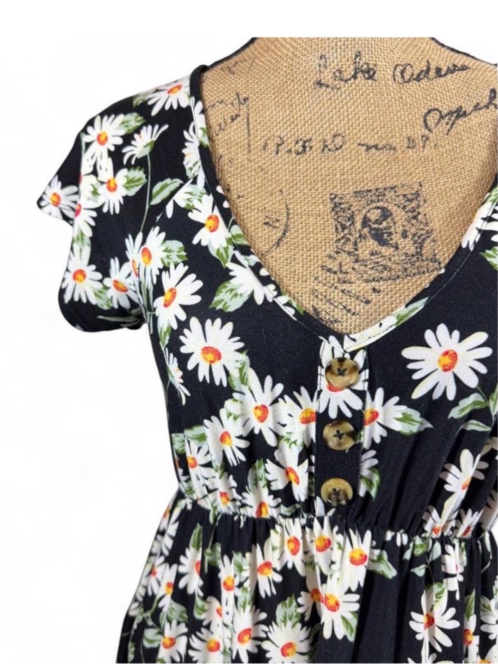 No Boundaries Black Daisy Floral Mini Dress Size Medium - Picture 2 of 5